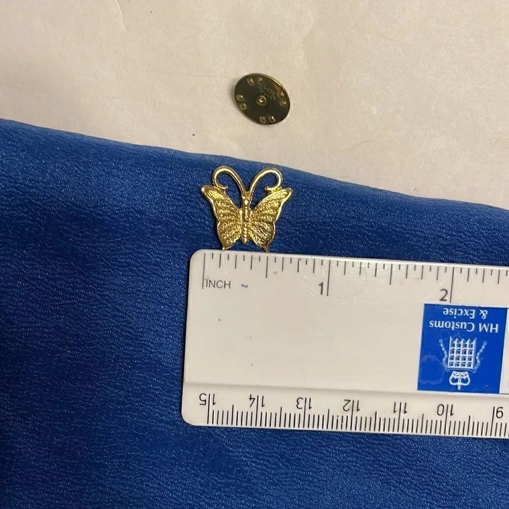 Gold tone Butterfly Pin - Picture 6 of 8